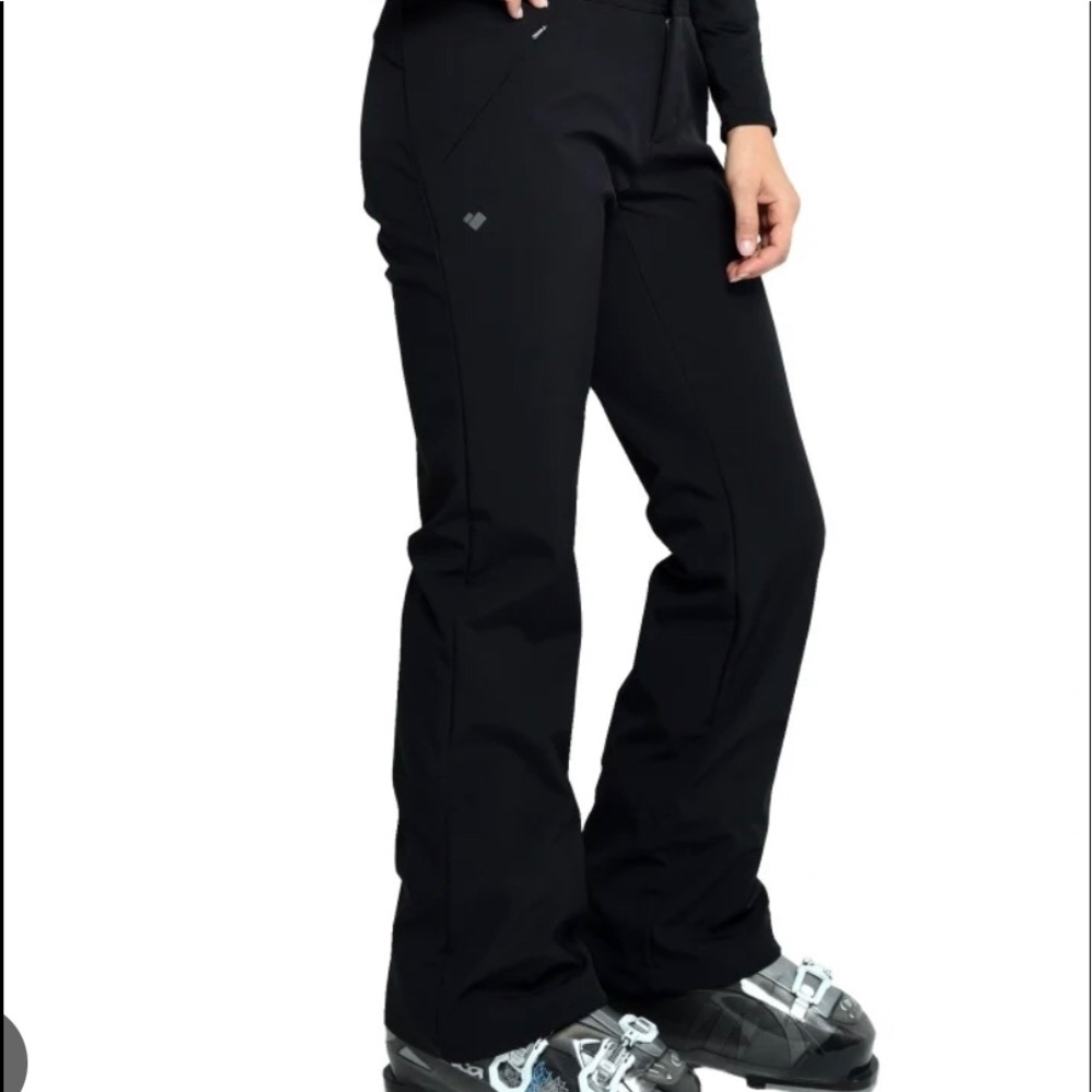Obermeyer black ski pants - snowboard pants with gaitors - woman’s size 8 - NICE